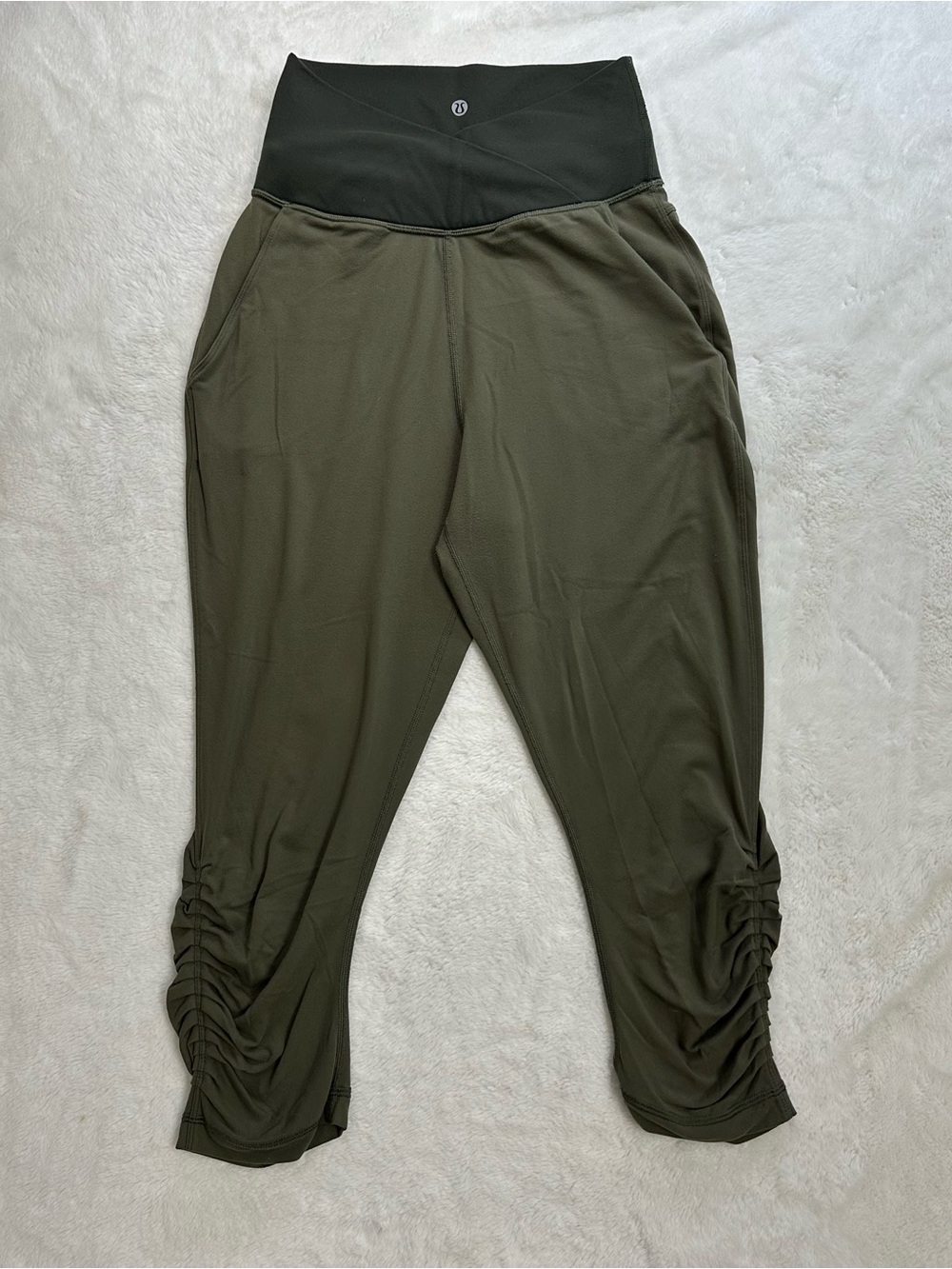 Lululemon Sunset Salutation Crop Pants Green Snake Print Cross Waist Size 4